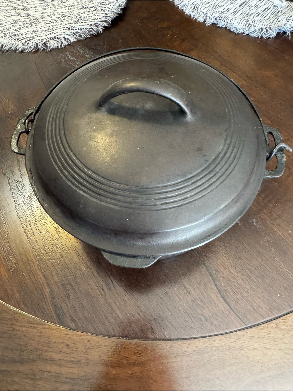 Wagner ware cast Iron Dutch Oven with Lid - Black